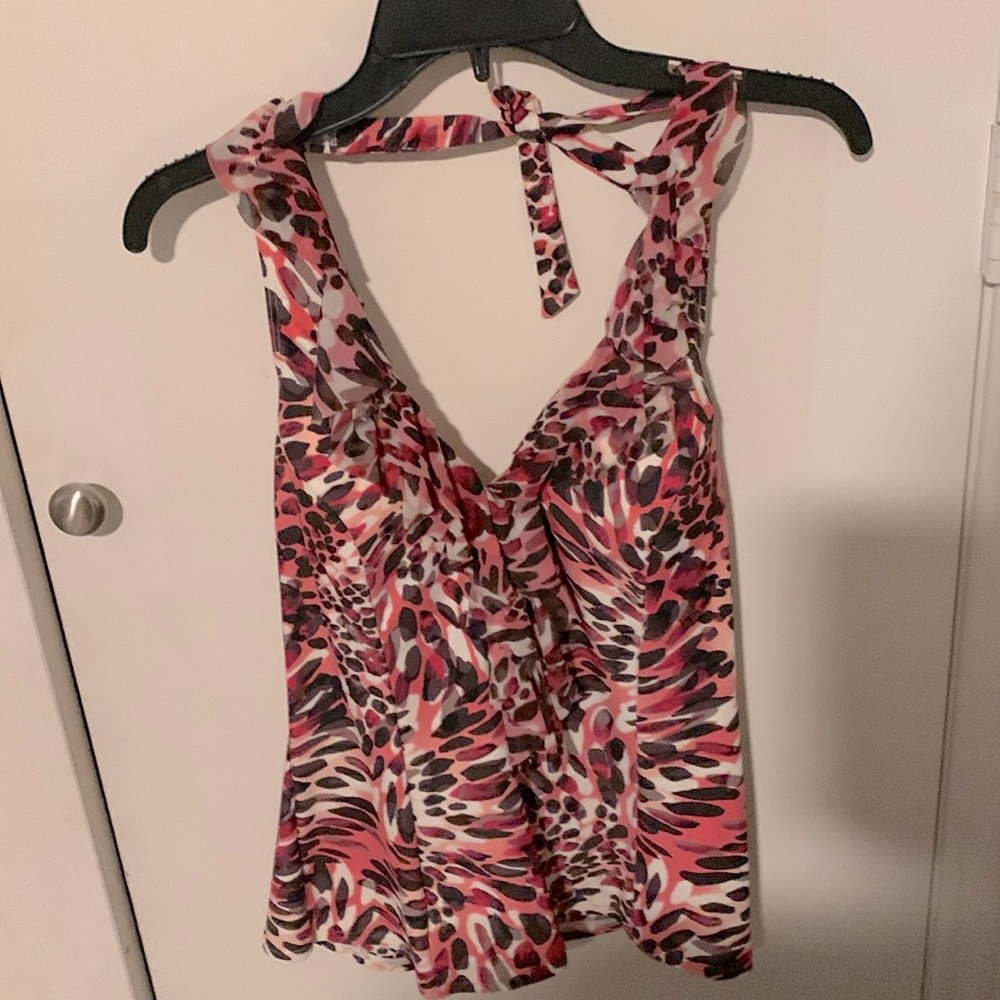 Be Creative swim top size says 14 but fits more like a 12